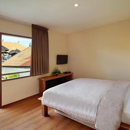 Super Value 4 Bedroom, Walk To Bintang Supermarket スミニャック エクステリア 写真