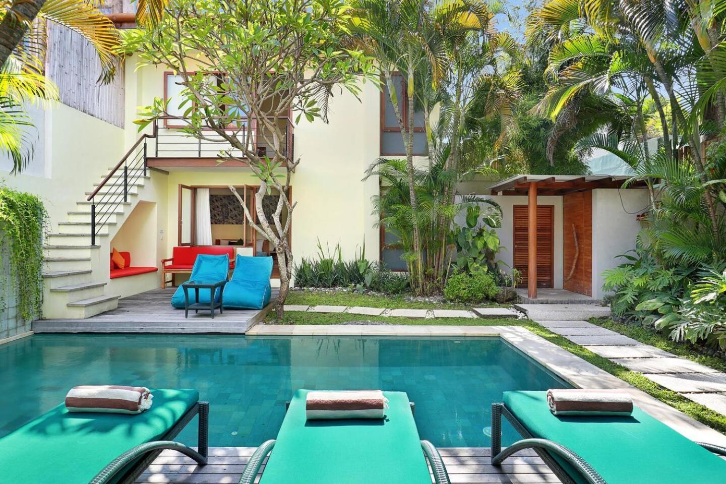 Super Value 4 Bedroom, Walk To Bintang Supermarket スミニャック エクステリア 写真