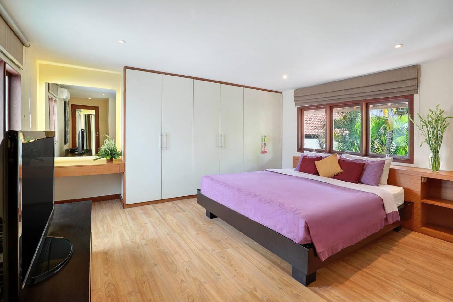 Super Value 4 Bedroom, Walk To Bintang Supermarket スミニャック エクステリア 写真