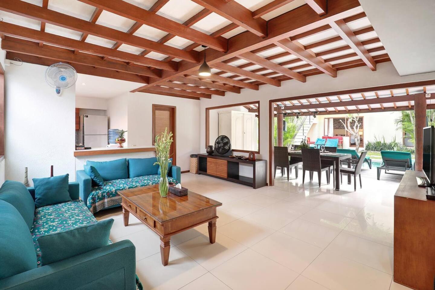 Super Value 4 Bedroom, Walk To Bintang Supermarket スミニャック エクステリア 写真